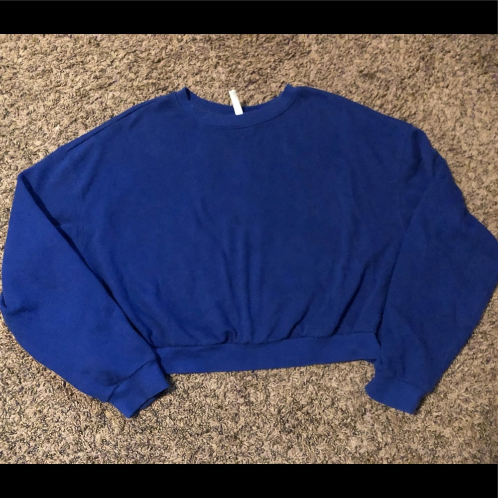 🔥🔥 H&M Cropped Sweatshirt 🔥🔥